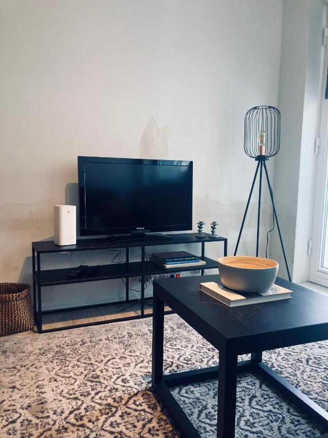 Downtown North Apartment Акурейри Екстериор снимка