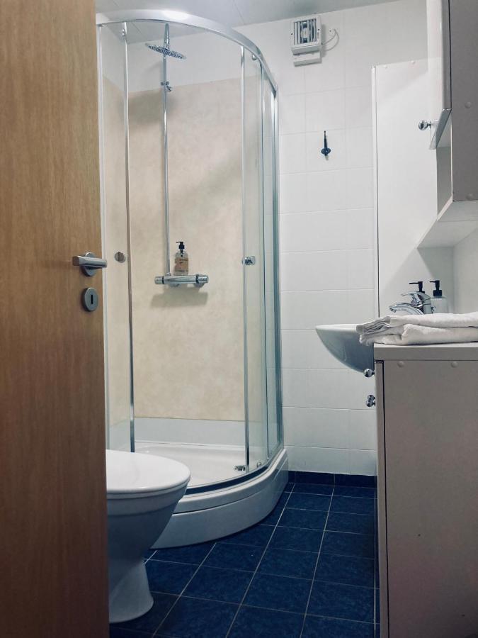 Downtown North Apartment Акурейри Екстериор снимка