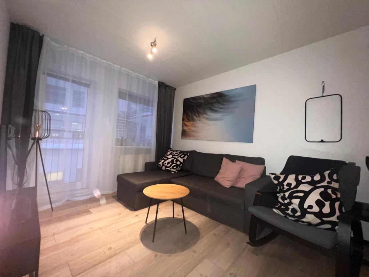 Downtown North Apartment Акурейри Екстериор снимка